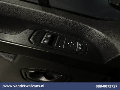 Renault Trafic 2.0 dCi 130pk L2H1 Euro6 Airco | LED | Cruisecontrol | Parkeersensoren Bijrijdersbank foto 17