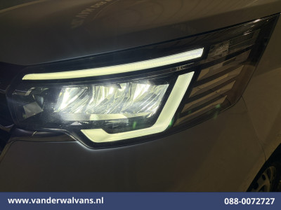 Renault Trafic 2.0 dCi 131pk L2H1 Euro6 Airco | LED | Cruisecontrol | 2500kg Trekhaak | Bijrijdersbank foto 2