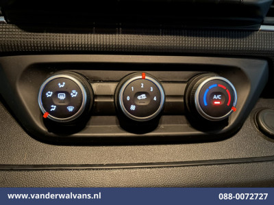 Renault Trafic 2.0 dCi 131pk L2H1 Euro6 Airco | LED | Cruisecontrol | 2500kg Trekhaak | Bijrijdersbank foto 5