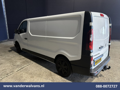 Renault Trafic 2.0 dCi 131pk L2H1 Euro6 Airco | LED | Cruisecontrol | 2500kg Trekhaak | Parkeersensoren Bijrijdersbank foto 2