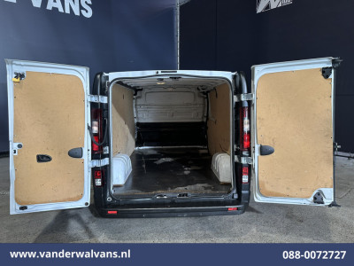Renault Trafic 2.0 dCi 131pk L2H1 Euro6 Airco | Navigatie | Camera | LED | Cruisecontrol Parkeersensoren, Bijrijdersbank foto 13