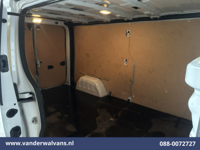 Renault Trafic 2.0 dCi 131pk L2H1 Euro6 Airco | Navigatie | Camera | LED | Cruisecontrol Parkeersensoren, Bijrijdersbank foto 14