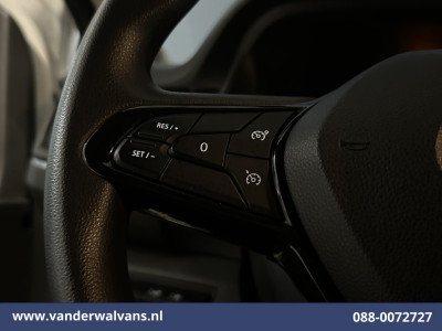 Renault Trafic 2.0 dCi 131pk L2H1 Euro6 Airco | Navigatie | Camera | LED | Cruisecontrol Parkeersensoren, Bijrijdersbank foto 6