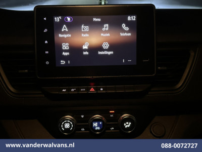 Renault Trafic 2.0 dCi 131pk L2H1 Euro6 Airco | Navigatie | LED | Apple Carplay | Cruisecontrol | Parkeersensoren 2500kg trekvermogen, Bijrijdersbank foto 17