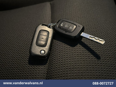 Renault Trafic 2.0 dCi 131pk L2H1 Euro6 Airco | Navigatie | LED | Apple Carplay | Cruisecontrol | Parkeersensoren 2500kg trekvermogen, Bijrijdersbank foto 19