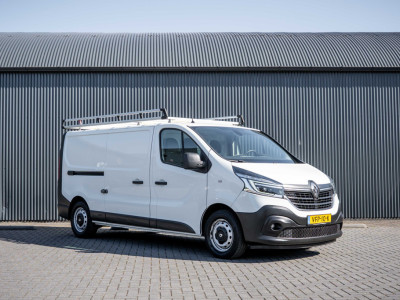 Renault Trafic 2.0 dCi 145 L2H1 | Automaat | 145 PK | 3-Zits | Camera | Cruise | Airco | Trekhaak foto 4
