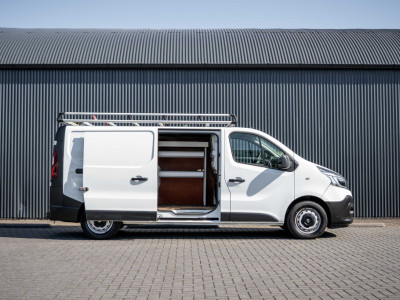 Renault Trafic 2.0 dCi 145 L2H1 | Automaat | 145 PK | 3-Zits | Camera | Cruise | Airco | Trekhaak foto 7