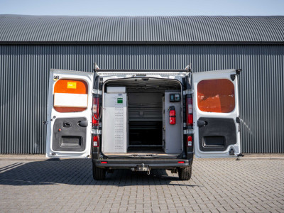 Renault Trafic 2.0 dCi 145 L2H1 | Automaat | 145 PK | 3-Zits | Camera | Cruise | Airco | Trekhaak foto 9