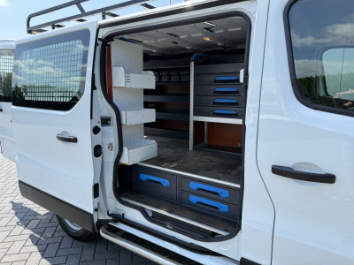 Renault Trafic 2.0 dCi 145 PK / AUTOMAAT / L1H1 / 2x SCHUIFDEUR / INRICHTING / TREKHAAK / IMPERIAAL / 3-ZITS 13