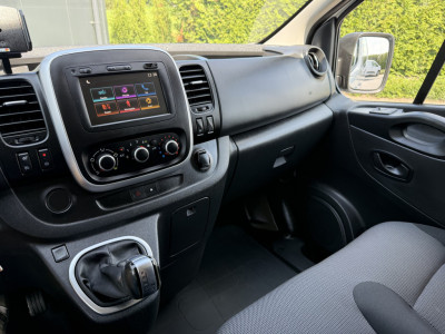 Renault Trafic 2.0 dCi 145 PK / AUTOMAAT / L1H1 / 2x SCHUIFDEUR / INRICHTING / TREKHAAK / IMPERIAAL / 3-ZITS 16