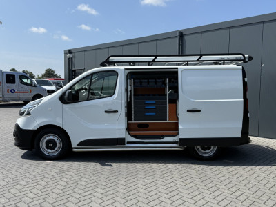 Renault Trafic 2.0 dCi 145 PK / AUTOMAAT / L1H1 / 2x SCHUIFDEUR / INRICHTING / TREKHAAK / IMPERIAAL / 3-ZITS 3