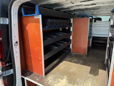 Renault Trafic 2.0 dCi 145 PK / L1H1 / AUTOMAAT / 2x SCHUIFDEUR / INRICHTING / TREKHAAK / IMPERIAAL / 3-ZITS foto 10