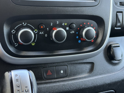 Renault Trafic 2.0 dCi 145 PK / L1H1 / AUTOMAAT / 2x SCHUIFDEUR / INRICHTING / TREKHAAK / IMPERIAAL / 3-ZITS foto 18