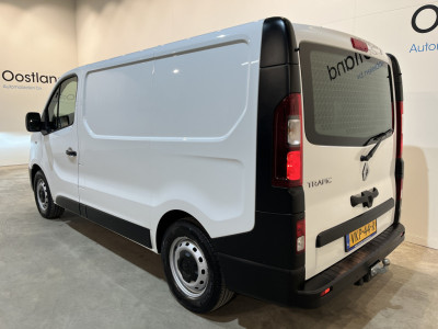 Renault Trafic 2.0 dCi 145 PK L1H1 Automaat Servicebus / Bott Inrichting / Euro 6 / Airco / CarPlay / Cruise Control / Trekhaak / PDC / LED / Klep / Navigatie / 72.200 KM !! foto 16