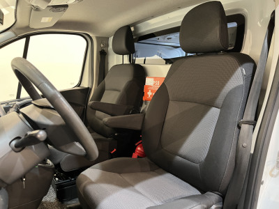 Renault Trafic 2.0 dCi 145 PK L1H1 Automaat Servicebus / Bott Inrichting / Euro 6 / Airco / CarPlay / Cruise Control / Trekhaak / PDC / LED / Klep / Navigatie / 72.200 KM !! foto 8