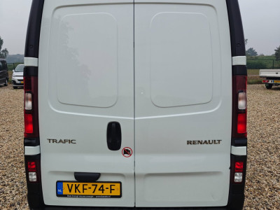 Renault Trafic 2.0 dCi 145 PK T L2H2 , 1e eig , euro 6 , Complete werkplaats inrichting met omvormer , trekhaak , airco cruise. foto 8