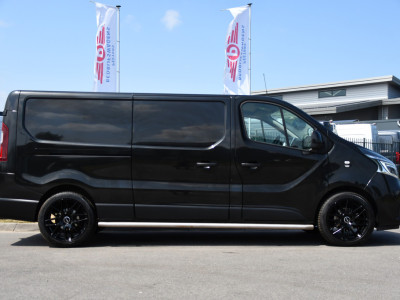 Renault Trafic 2.0 dCi 145 T29 L2H1 Black Edition Cruise, Sensoren, LED, 145pk, Multimedia, Automaat, Trekhaak, Betimmering, NAVI, Uniek! 10
