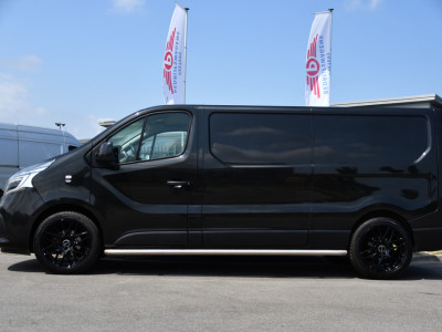 Renault Trafic 2.0 dCi 145 T29 L2H1 Black Edition Cruise, Sensoren, LED, 145pk, Multimedia, Automaat, Trekhaak, Betimmering, NAVI, Uniek! 9