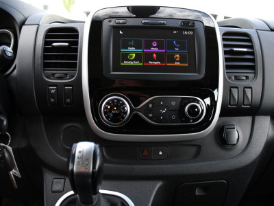 Renault Trafic 2.0 dCi 145 T29 L2H1 DC Black Edition Camera, Cruise, Clima, 145pk, Automaat, 2 x Schuifdeur, Trekhaak, Sensoren, foto 19