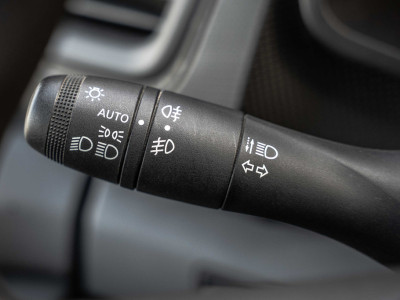 Renault Trafic 2.0 dCi 150 L2H1 | Automaat | 5-Zits | 150 PK | Camera | Cruise | Navi | Airco foto 19