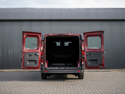 Renault Trafic 2.0 dCi 150 L2H1 | Automaat | 5-Zits | 150 PK | Camera | Cruise | Navi | Airco foto 9