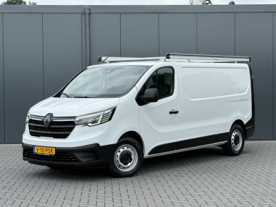 Renault Trafic 2.0 dCi 150 PK AUTOMAAT / L2H1 / 27.349 KM!! / TREKHAAK / IMPERIAAL / 3-ZITS / CAMERA / LED 2