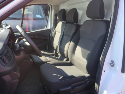 Renault Trafic 2.0 dCi 150PK Airco Navigatie foto 2