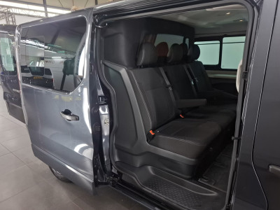 Renault Trafic 2.0 dCi 150pk L2 H1 DC Automaat BPM Vrij (Wordt verwacht) foto 2