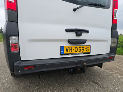 Renault Trafic 2.0 dCi T27 L1H1 Générique - 115 Pk - Euro 5 - Airco - Trekhaak foto 4
