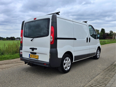 Renault Trafic 2.0 dCi T27 L1H1 Générique - 115 Pk - Euro 5 - Airco - Trekhaak foto 7
