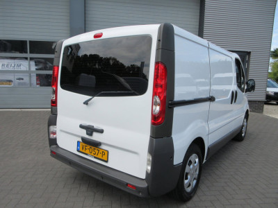 Renault Trafic 2.0 dCi T29 L1H1 airco 4