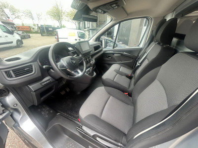 Renault Trafic 2.0 dCi luxe autom 150 pk 2 x schuifdeur 4