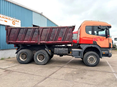 Scania P124-360 C 6x6 FULL STEEL 3-WAY KIPPER (12 GEARS MANUAL GEARBOX / REDUCTION AXLES / FULL STEEL SUSPENSION / P.T.O. / ETC.) foto 4