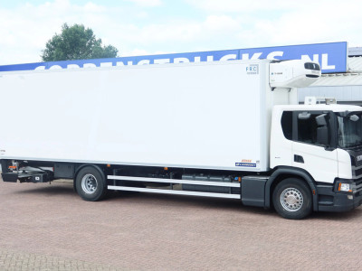 Scania P320 Koel/Vries Bakwagen + Dhollandia 2000KG 14