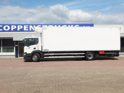 Scania P320 Koel/Vries Bakwagen + Dhollandia 2000KG 3