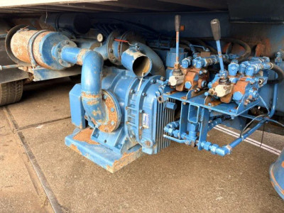 Scania R113-360 HL 6x2 FULL STEEL SUSPENSION BULK KIPPER (MANUAL GEARBOX / FULL STEEL SUSPENSION / 10 TIRES / 2x P.T.O. / LIFT-AXLE / ETC.) foto 11