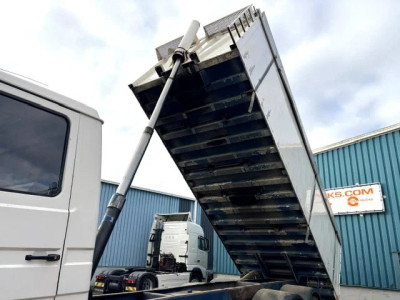 Scania R113-360 HL 6x2 FULL STEEL SUSPENSION BULK KIPPER (MANUAL GEARBOX / FULL STEEL SUSPENSION / 10 TIRES / 2x P.T.O. / LIFT-AXLE / ETC.) foto 9