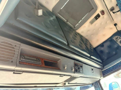 Scania R144-460 V8 TOPLINE (EURO 2 / 12+2 GEARS MANUAL GEARBOX / SLIDING FIFTH WHEEL / AIRCONDITIONING / ETC.) foto 13