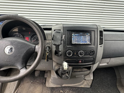 Schade bedrijfswagens Crafter 28 2.5 TDI L1H1 airco foto 2