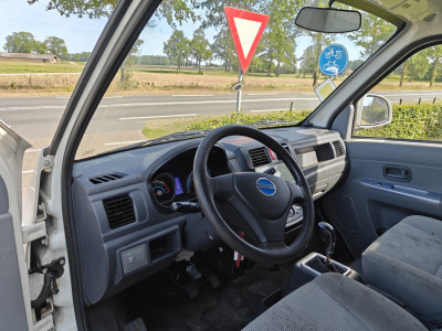 Schade bedrijfswagens LOGISTAR Electrisch AIRCO BJ 2022 foto 3