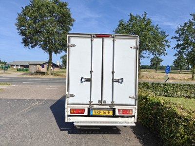 Schade bedrijfswagens LOGISTAR Electrisch AIRCO BJ 2022 foto 8