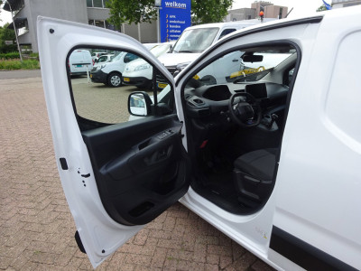 Schade bedrijfswagens Partner 1.2 PureTech Pro BENZINE  AIRCO NAVI CRUISE CONTROL PDC SCHUIFDEUR 11