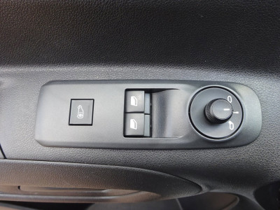 Schade bedrijfswagens Partner 1.2 PureTech Pro BENZINE  AIRCO NAVI CRUISE CONTROL PDC SCHUIFDEUR 21