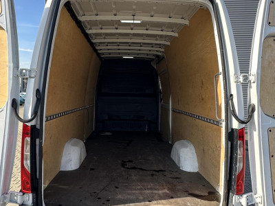 Schade bedrijfswagens Sprinter 315 1.9 CDI L3H2 foto 13