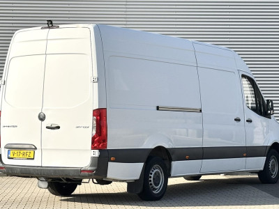 Schade bedrijfswagens Sprinter 315 1.9 CDI L3H2 foto 5