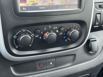 Schade bedrijfswagens Trafic 1.6 dCi L2 DC Dubbele cabine Airco|Navi|Trekhaak foto 9