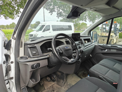 Schade bedrijfswagens Transit Custom 340 2.0 TDCI L2H2 Trend AIRCO/NAVI BJ 2023 foto 3