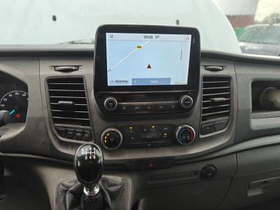 Schade bedrijfswagens Transit Custom 340 2.0 TDCI L2H2 Trend AIRCO/NAVI BJ 2023 foto 6