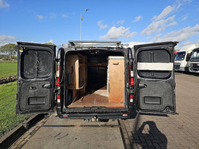 Schade bedrijfswagens VIVARO 1.6 foto 14