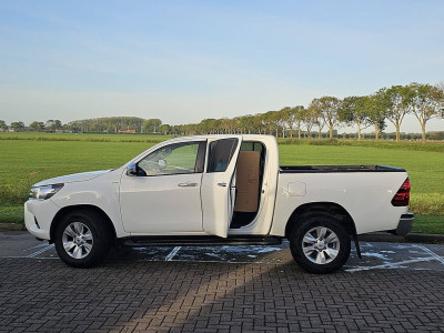 Toyota HI-LUX 2.4 EU netto exportprijs 19950,00 ac automaat EURO6 trekhaak bluetooth achterbank wordt bijgeleverd foto 17